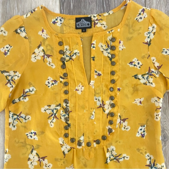 Floral bronze brad embellished Angie Top - Picture 3 of 3